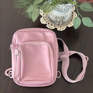 Authentic Reebok Small Lavender Pink Crossbody Bag w/ Adjustable Strap, Purse